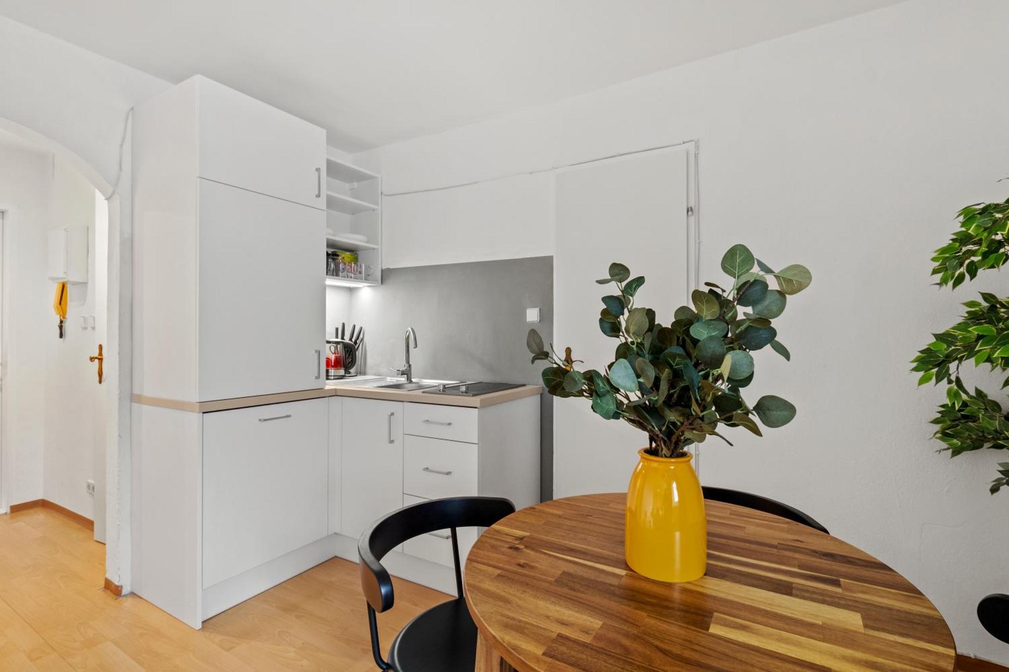 Apartamento Perfect Location, 2 Min To Main Station Viena Exterior foto