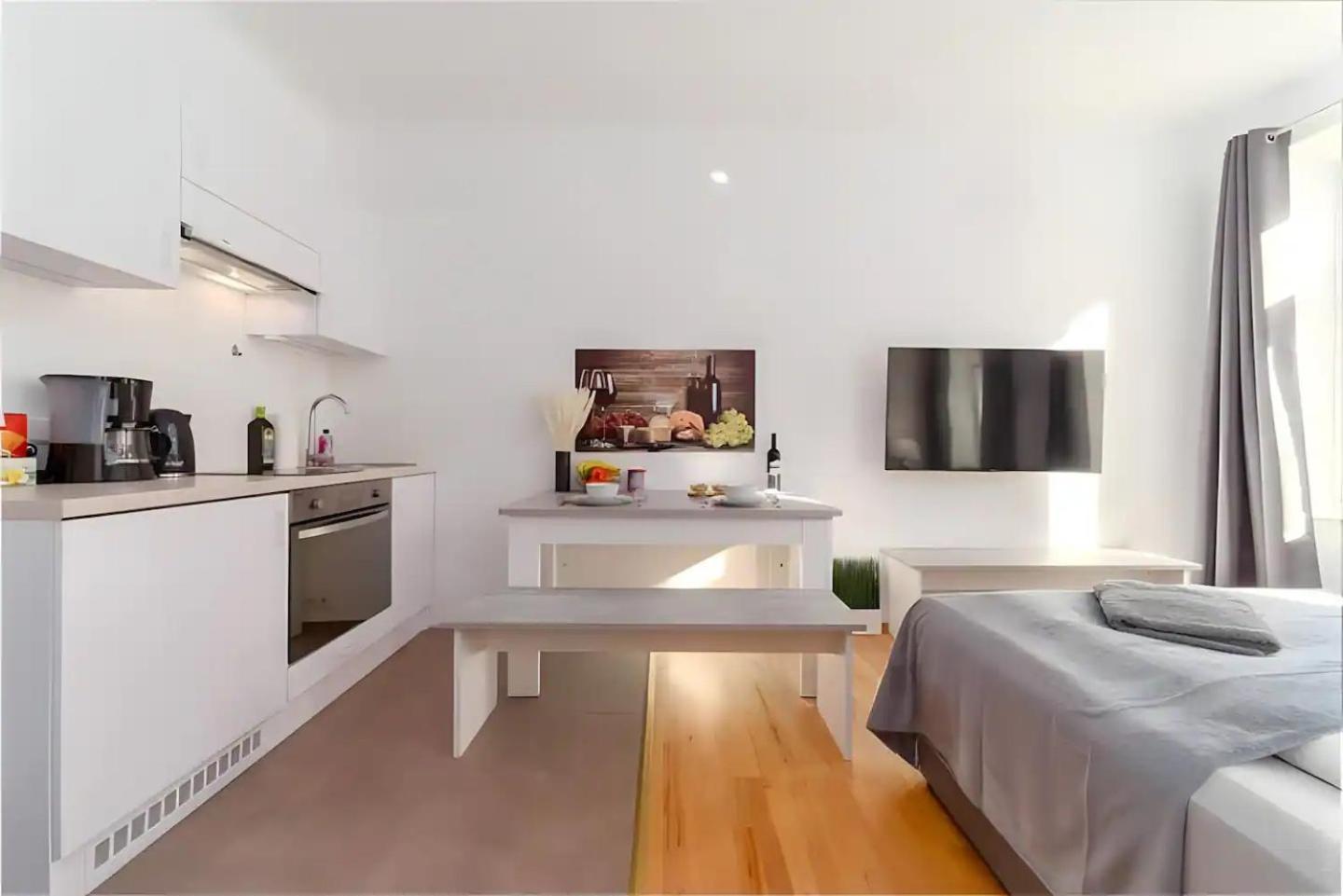 Apartamento Perfect Location, 2 Min To Main Station Viena Exterior foto