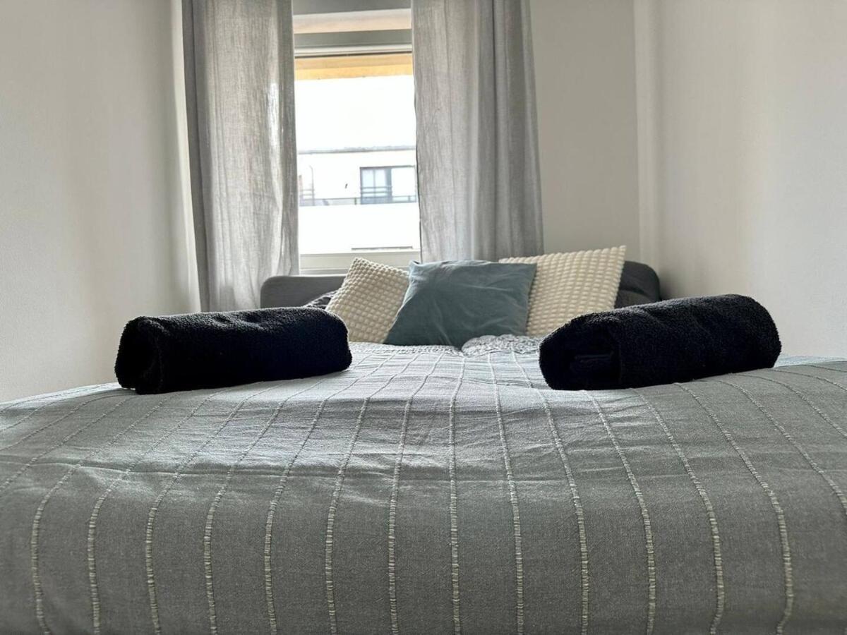 Apartamento Perfect Location, 2 Min To Main Station Viena Exterior foto